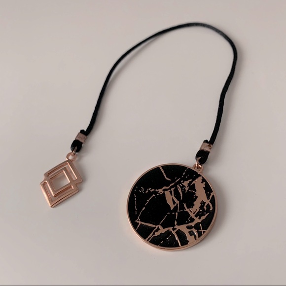 Threaded Bookmark Metal Marble Pendant in Black, Rose Gold - Books, Stationery - Picture 4 of 4
